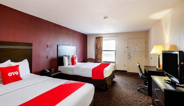 2 Queen Bed Accessible