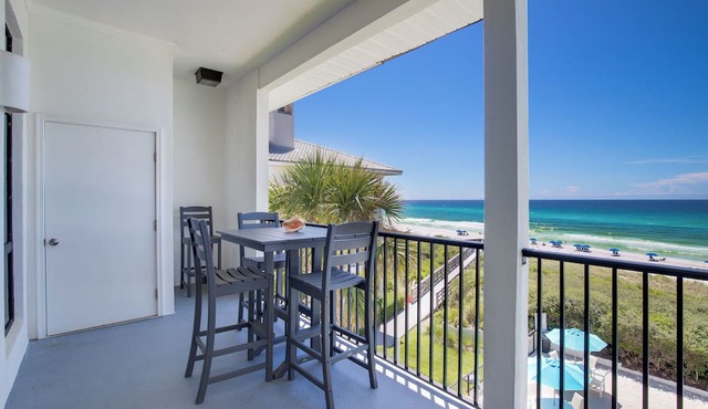 SAND-orini SEA-renity Gorgeous Beachfront Penthouse condo * Pool on 30A!