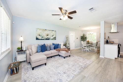 Comfy, Quiet Stay Near Airport!